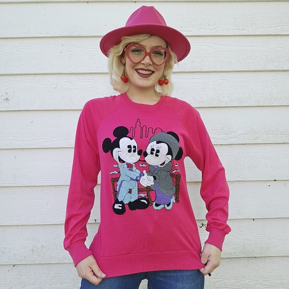 80's Vintage Micky & Minnie Mouse Hot Pink Sweatshirt by Sunday Comics - Picture 7 of 8